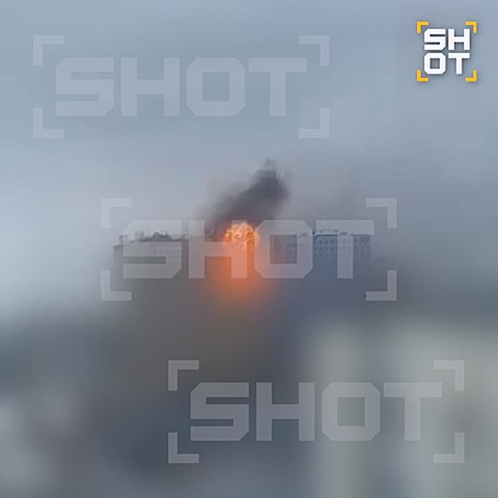 Беспилотники влетели в многоквартирный дом в Уфе