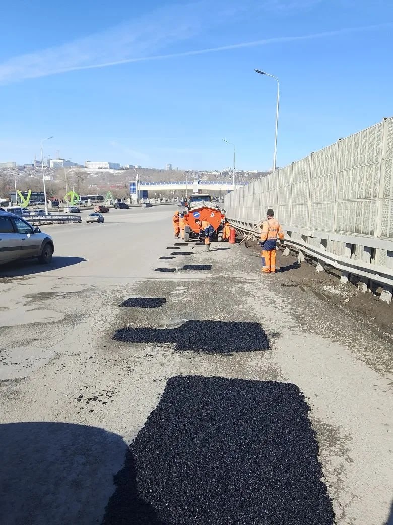 В Уфе идет активный ямочный ремонт В Уфе идет активный ямочный ремонт