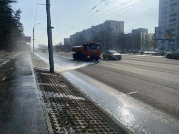 В Уфе продолжается уборка улиц