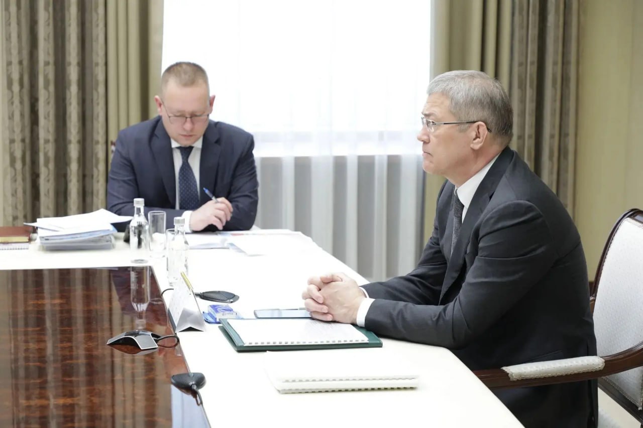 Радий Хабиров: На заседании Совета ПФО, который провел полномочный представитель Президента России в Приволжском федеральном округе Игорь Анатольевич Комаров, обсудили реализацию государственной демографической политики на... Радий Хабиров: На заседании Совета ПФО, который провел полномочный представитель Президента России в Приволжском федеральном округе Игорь Анатольевич Комаров, обсудили реализацию государственной демографической политики на...