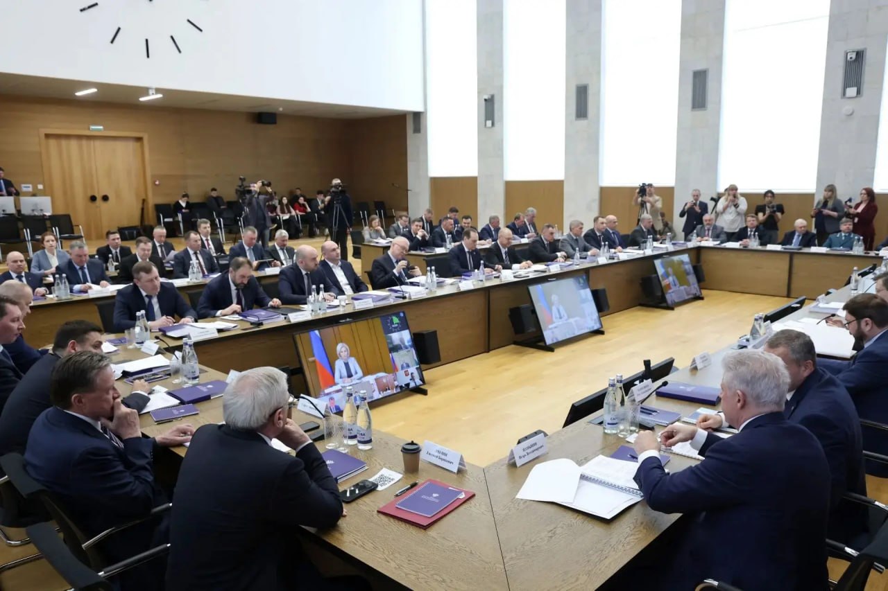 Радий Хабиров: На заседании Совета ПФО, который провел полномочный представитель Президента России в Приволжском федеральном округе Игорь Анатольевич Комаров, обсудили реализацию государственной демографической политики на... Радий Хабиров: На заседании Совета ПФО, который провел полномочный представитель Президента России в Приволжском федеральном округе Игорь Анатольевич Комаров, обсудили реализацию государственной демографической политики на...