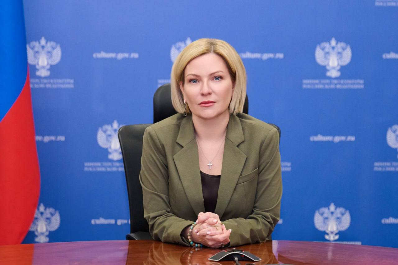 Ольга Любимова: Президент России Владимир Владимирович Путин открыл обновленный Азербайджанский государственный музыкально-драматический театр в Дербенте Ольга Любимова: Президент России Владимир Владимирович Путин открыл обновленный Азербайджанский государственный музыкально-драматический театр в Дербенте