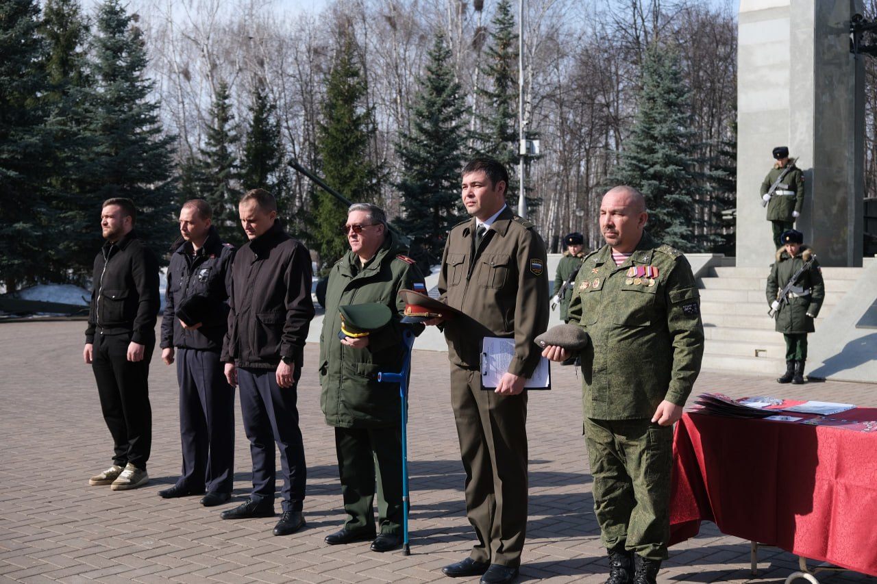 В Стерлитамаке отметили День войск национальной гвардии Российской Федерации В Стерлитамаке отметили День войск национальной гвардии Российской Федерации