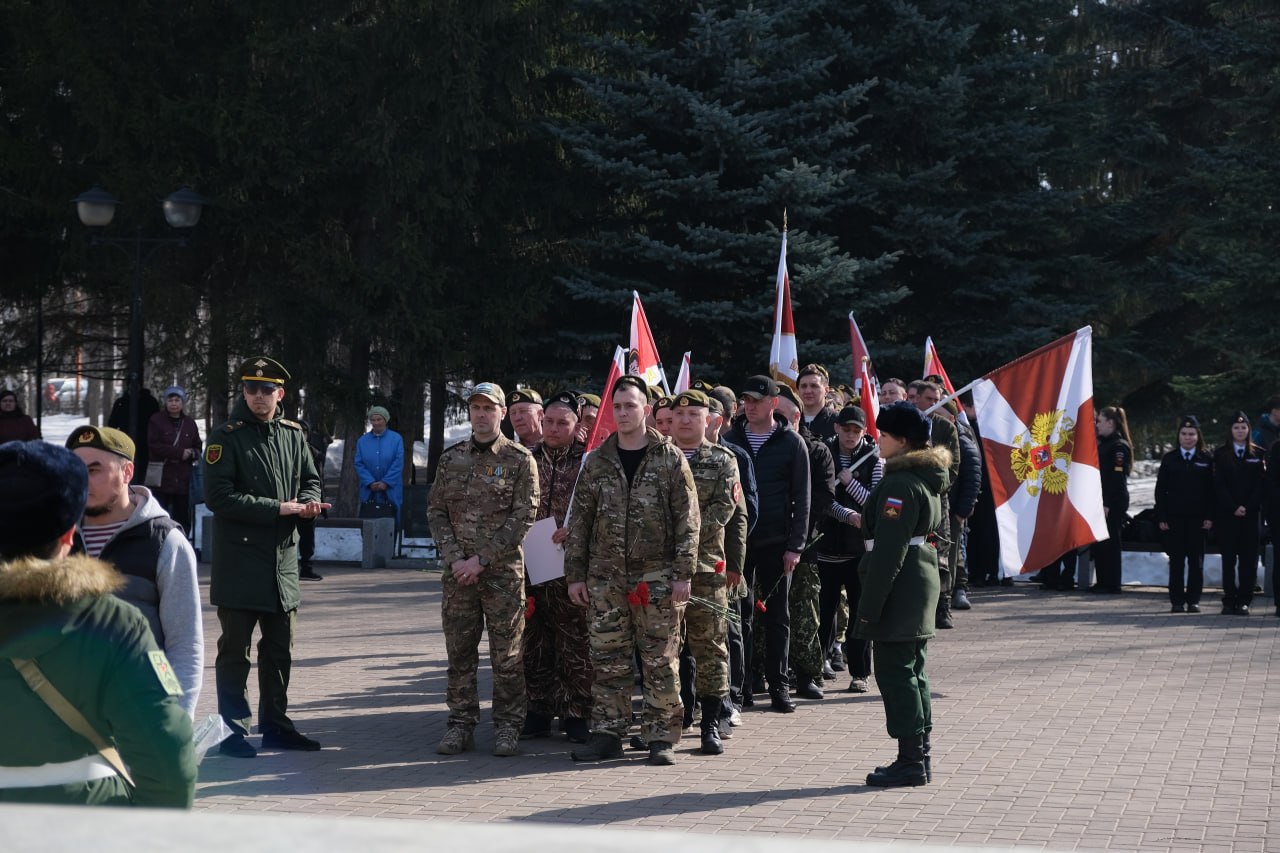 В Стерлитамаке отметили День войск национальной гвардии Российской Федерации В Стерлитамаке отметили День войск национальной гвардии Российской Федерации