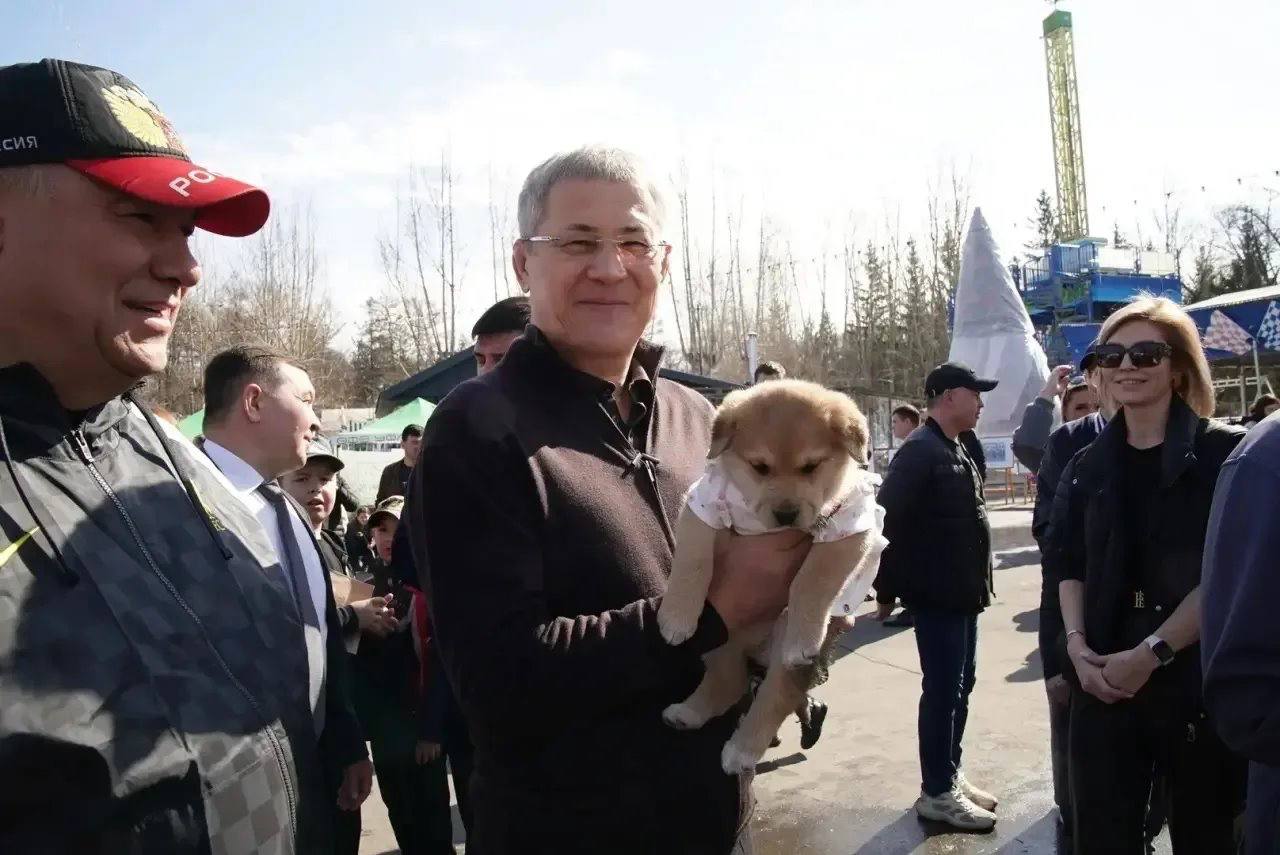 Радий Хабиров посетил акцию «Ищу человека» в Уфе Радий Хабиров посетил акцию «Ищу человека» в Уфе