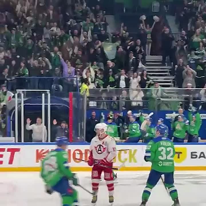 "Салават Юлаев" уверенно разобрал "Автомобилист" — 5:2