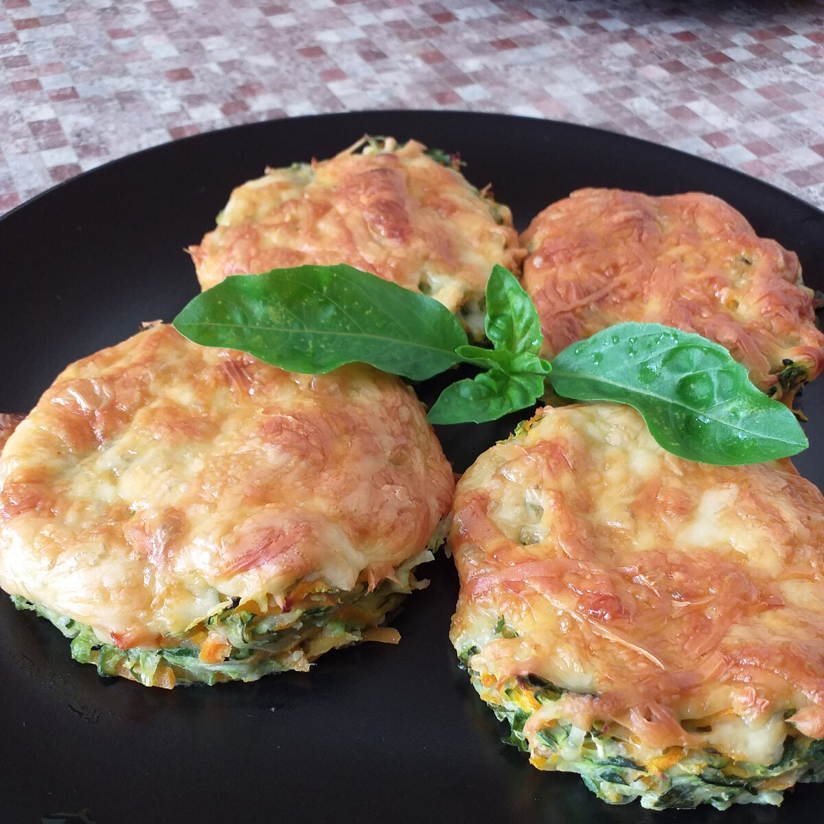 Как приготовить вкусные кабачковые оладьи с сыром без жира