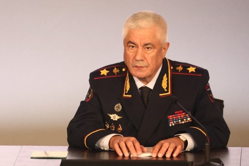 Криминальное прошлое не станет преградой: бывшие зеки получат работу на заводах