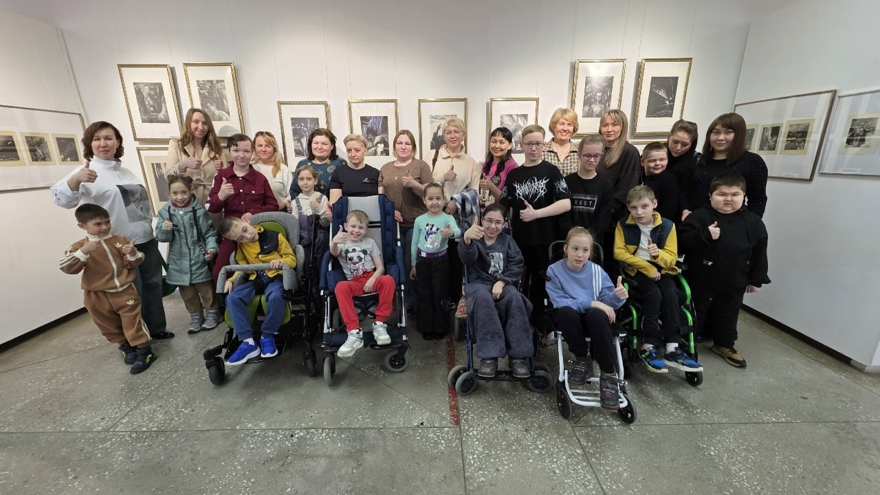 Участники грантового проекта «Вокальная мультстудия «Калейдоскоп» посетили картинную галерею Участники грантового проекта «Вокальная мультстудия «Калейдоскоп» посетили картинную галерею