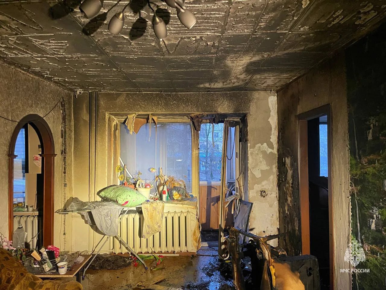 В Нефтекамске пожарные спасли 6 человек В Нефтекамске пожарные спасли 6 человек