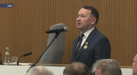 Министр торговли и услуг Башкирии Азат Аскаров удостоен медали «За трудовую доблесть»