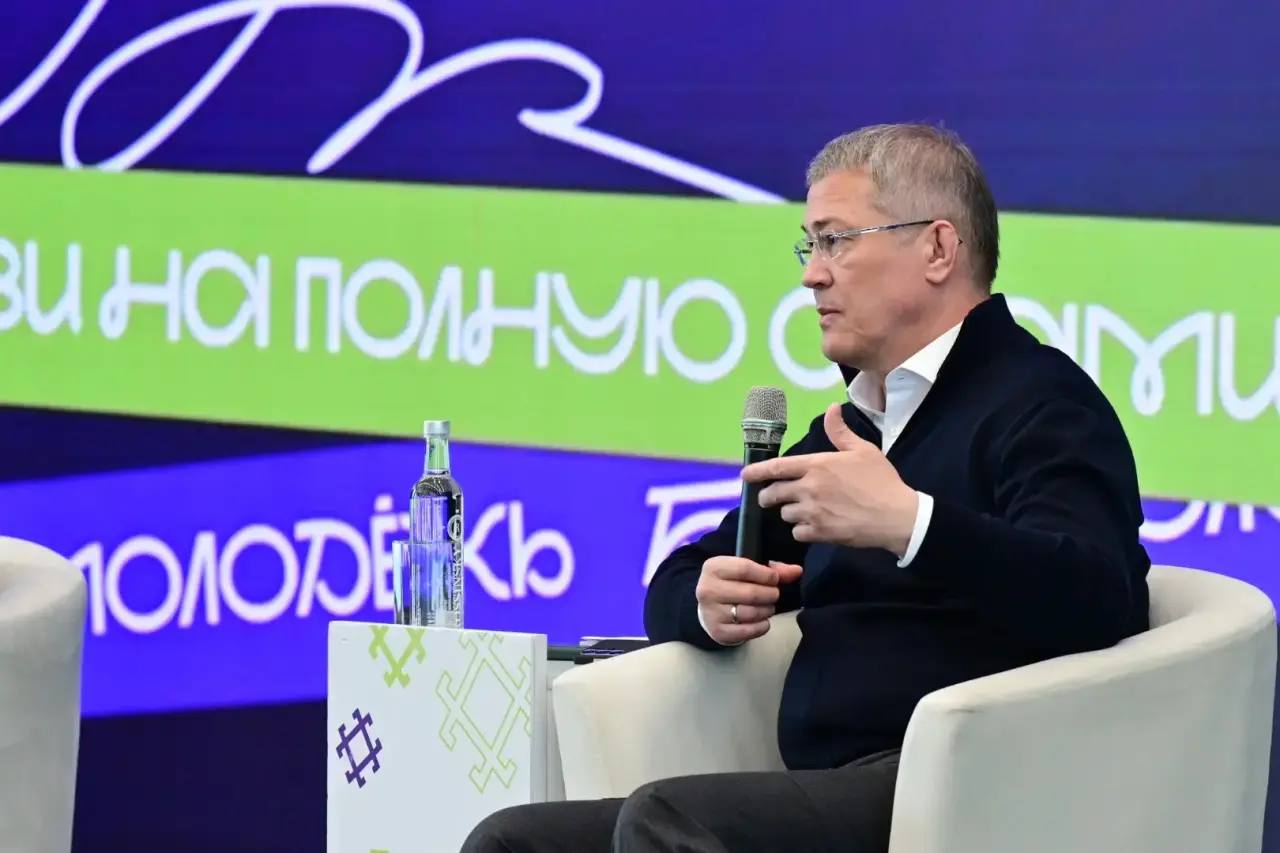 Радий Хабиров: Продолжаем цикл встреч с нашей молодежью Радий Хабиров: Продолжаем цикл встреч с нашей молодежью