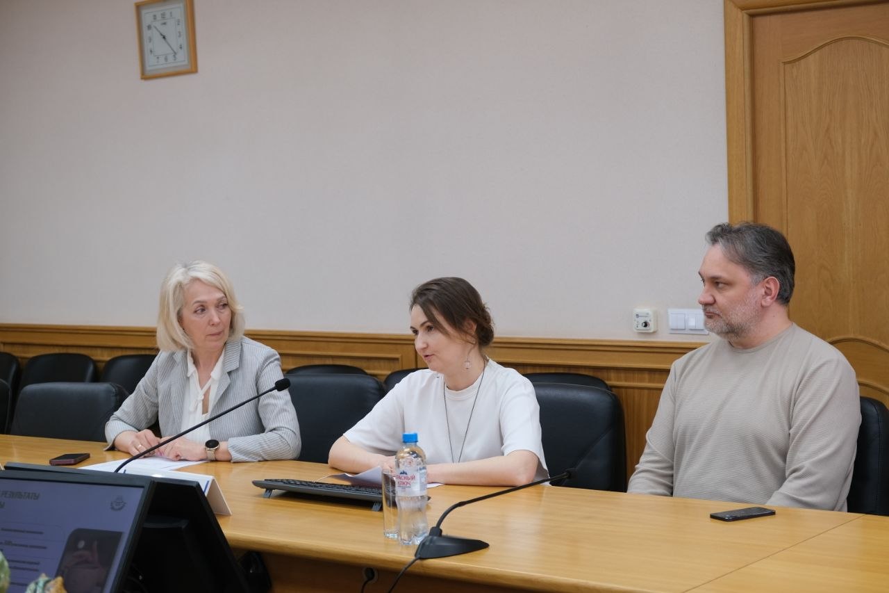 Сегодня в рамках нашей «креативной среды» рассмотрели ещё один интересный творческий проект – школу керамики «Чудо-глина» Сегодня в рамках нашей «креативной среды» рассмотрели ещё один интересный творческий проект – школу керамики «Чудо-глина»