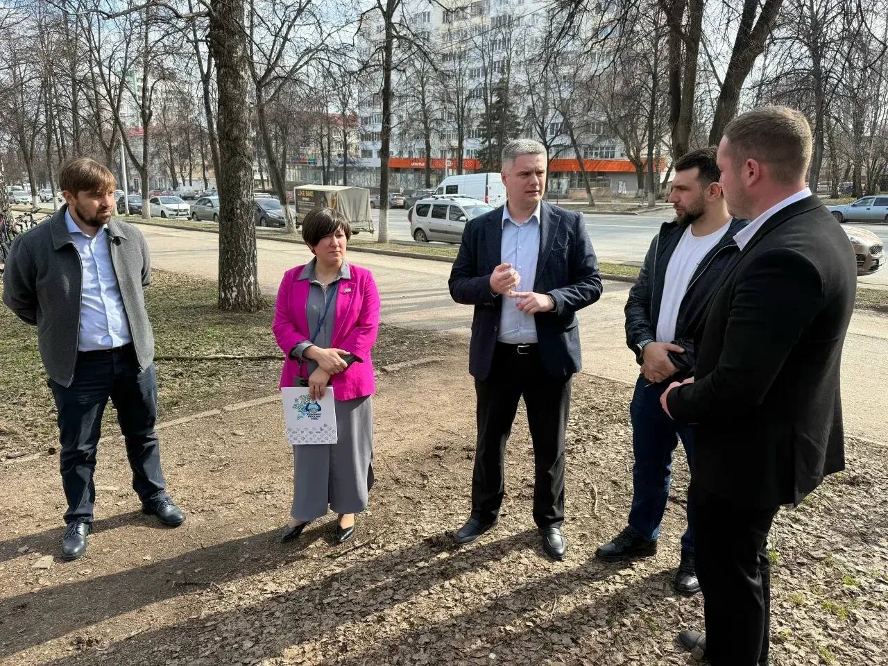 В Уфе стартовал ремонт в сквере им. Рихарда Зорге (ул. 50 лет СССР, рядом с домом № 9) В Уфе стартовал ремонт в сквере им. Рихарда Зорге (ул. 50 лет СССР, рядом с домом № 9)