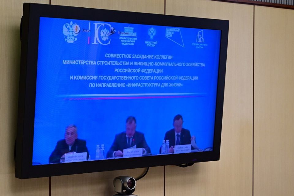 ����� ������� ������ ������� � ��������� �������� �������� ������ � �������� ��������� �� ����������� ��������������� ��� �����