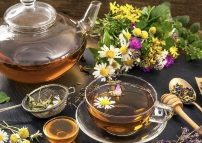 Травяной чай: секреты сбора и приготовления для бодрости и сладких снов