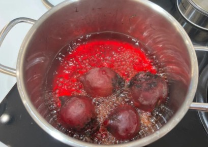 Как быстро сварить свеклу: секреты, которые сэкономят время на кухне