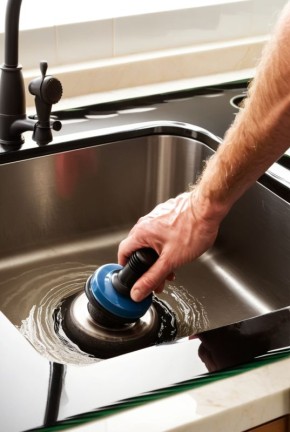 Как справиться с засором: секреты эффективного использования вантуза