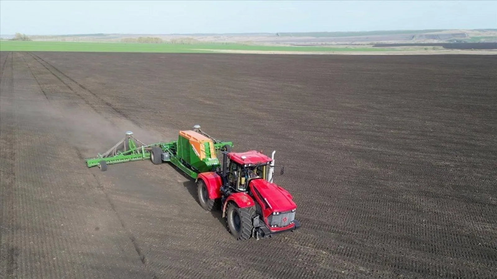 К весенним полевым работам приступили хозяйства 28 районов республики