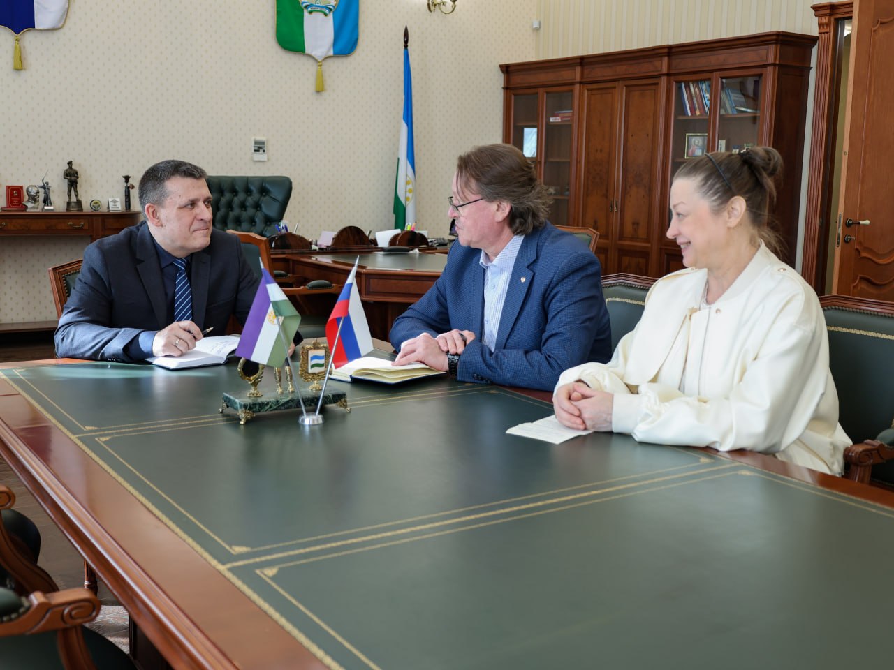 В МВД Башкортостана состоялась рабочая встреча министра внутренних дел Александра Воронежского с руководством Общественной наблюдательной комиссии по РБ