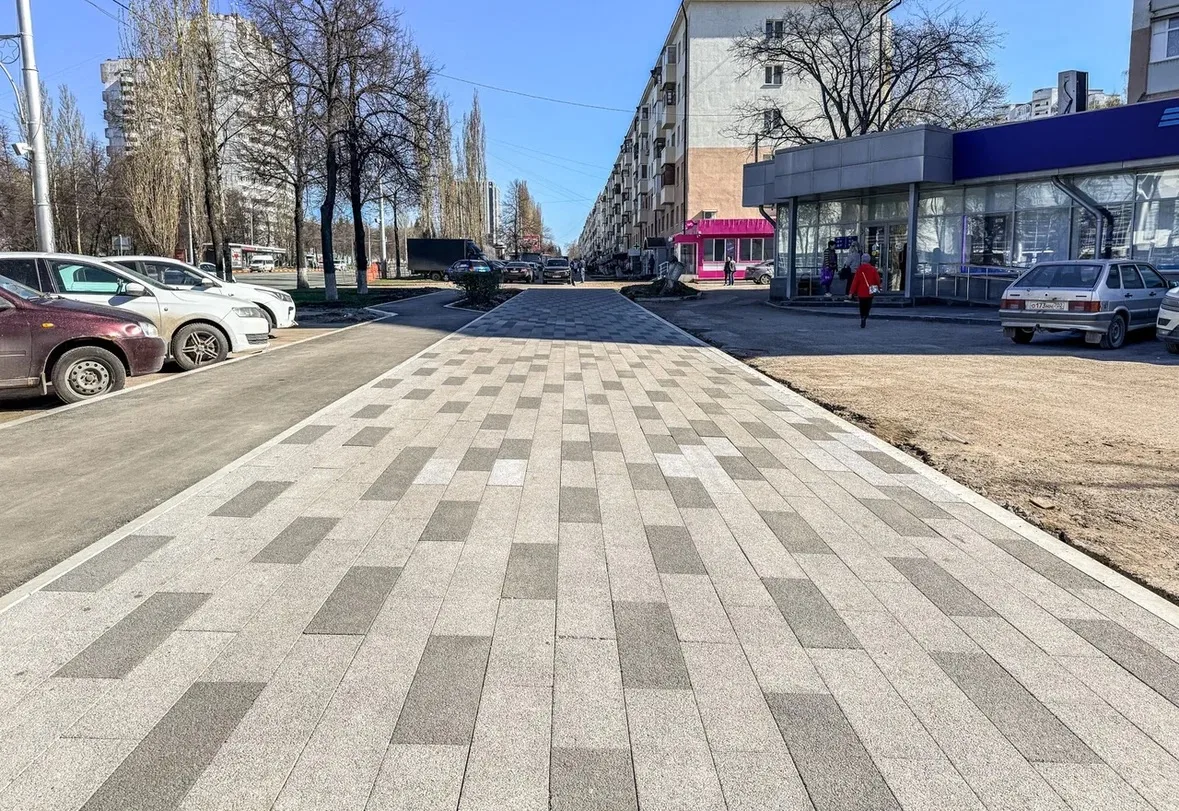 Ратмир Мавлиев: Мы продолжаем благоустройство проспекта Октября на участке от бульвара Саид-Галиева до улицы Шафиева Ратмир Мавлиев: Мы продолжаем благоустройство проспекта Октября на участке от бульвара Саид-Галиева до улицы Шафиева