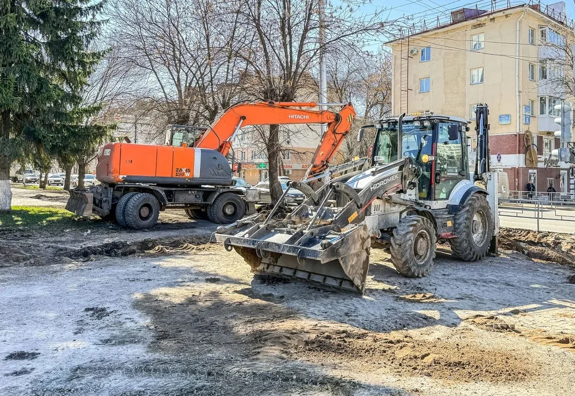 Ратмир Мавлиев: Мы продолжаем благоустройство проспекта Октября на участке от бульвара Саид-Галиева до улицы Шафиева Ратмир Мавлиев: Мы продолжаем благоустройство проспекта Октября на участке от бульвара Саид-Галиева до улицы Шафиева