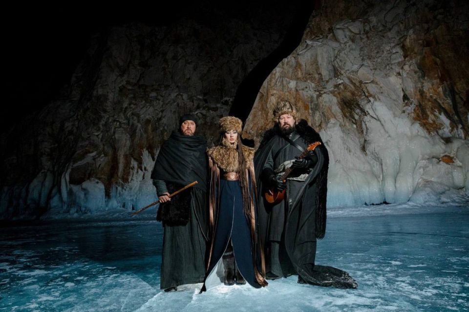 ���������� ������ AY YOLA ��������� ����� ���� �� ����� �������