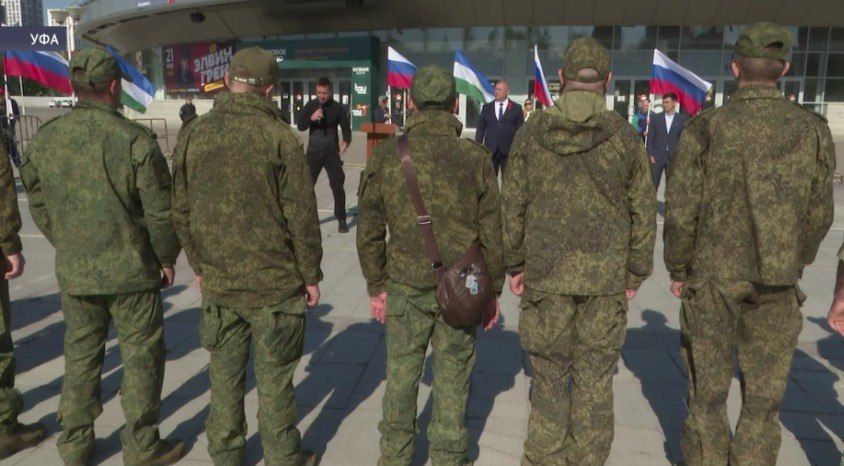Бойцы полка «Башкортостан» отправились в зону проведения СВО после отпуска