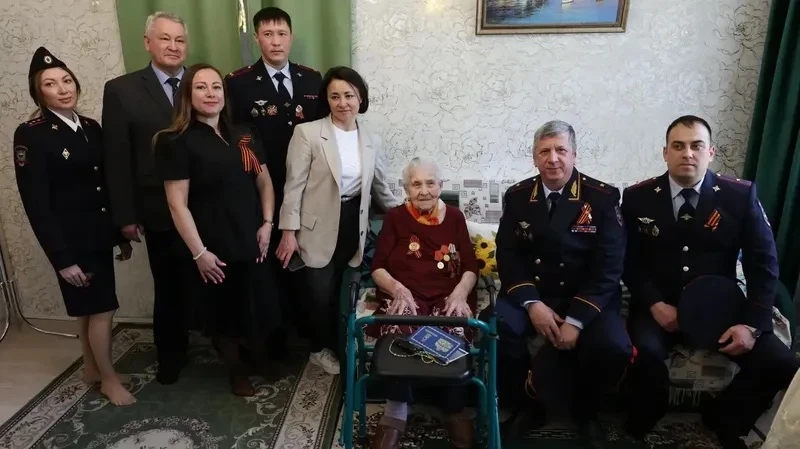 В преддверии 81-й годовщины Победы в Великой Отечественной войне 1941-1945 годов в Уфе поздравляют ветеранов В преддверии 81-й годовщины Победы в Великой Отечественной войне 1941-1945 годов в Уфе поздравляют ветеранов