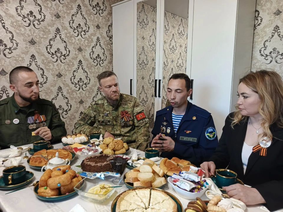 Николай Валуев посетил ветерана СВО в Стерлитамаке Николай Валуев посетил ветерана СВО в Стерлитамаке