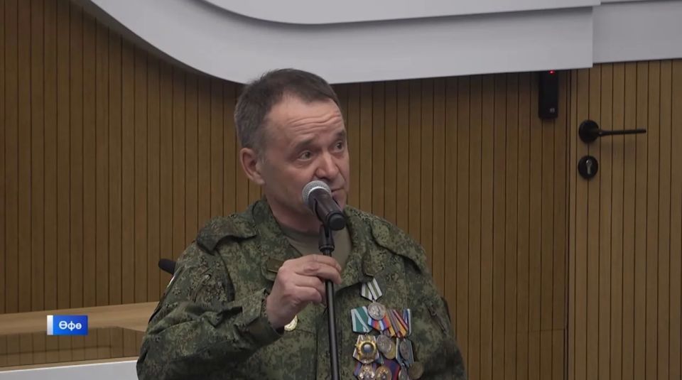 «Башортостан» полкыны снс мотоусылар батальоны мотоусылар взводы командиры Фрит ниева Шайморатов миалы тапшырылды