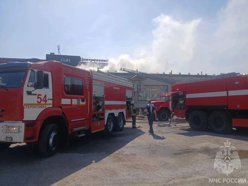 В двух городах Башкирии произошли пожары в ТЦ В двух городах Башкирии произошли пожары в ТЦ