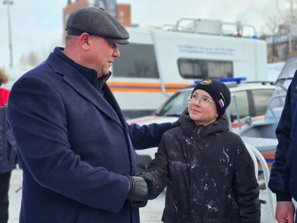 Подросток из Башкортостана трудится в качестве волонтера МЧС