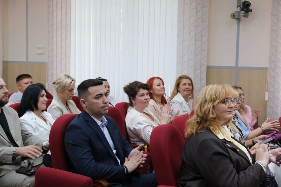 Наградили предпринимателей Наградили предпринимателей