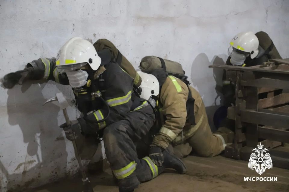 Лучшим звеном газодымозащитной службы в Республике Башкортостан признано звено 14 пожарно-спасательного отряда Лучшим звеном газодымозащитной службы в Республике Башкортостан признано звено 14 пожарно-спасательного отряда