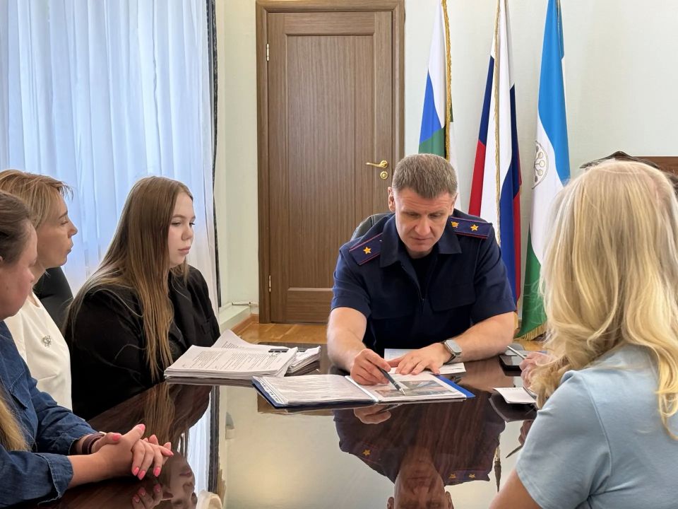 Руководитель следственного управления Владимир Архангельский провел личный прием граждан по вопросам защиты прав при проведении капремонта Руководитель следственного управления Владимир Архангельский провел личный прием граждан по вопросам защиты прав при проведении капремонта