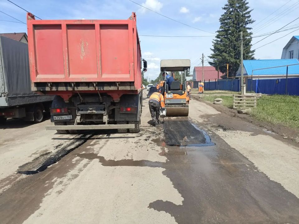 С наступлением лета в городе продолжается сезон благоустройства С наступлением лета в городе продолжается сезон благоустройства