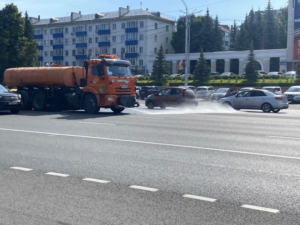 С наступлением лета в городе продолжается сезон благоустройства С наступлением лета в городе продолжается сезон благоустройства
