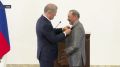 Глава Башкирии вручил госнаграды в преддверии Дня России