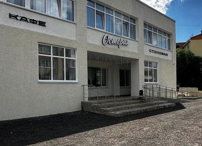 Посетители кафе попали в больницу