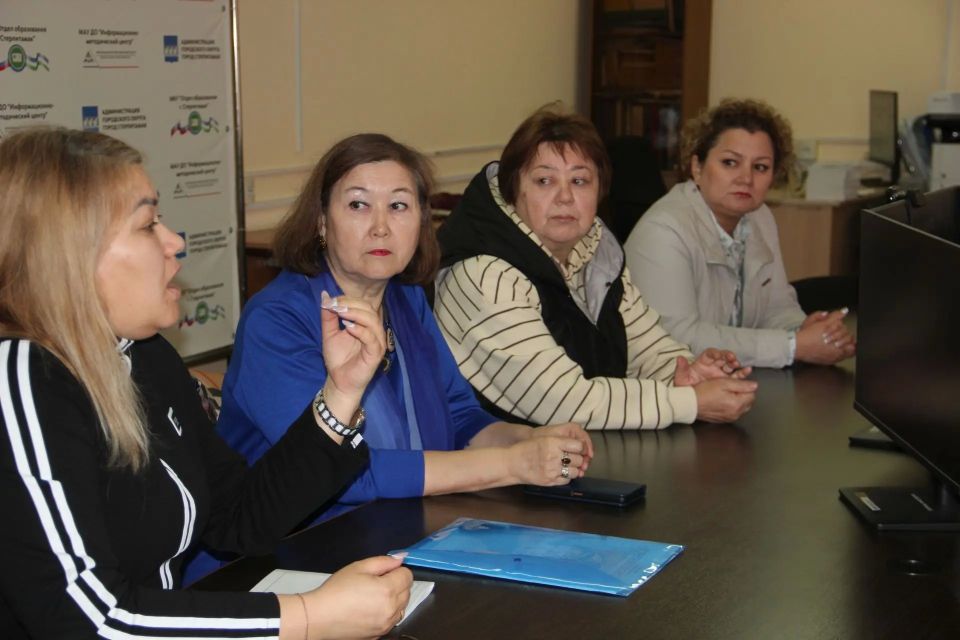 В отделе образования города прошло заседание по вопросу реализации Закона “О языках народов Республики Башкортостан” В отделе образования города прошло заседание по вопросу реализации Закона “О языках народов Республики Башкортостан”
