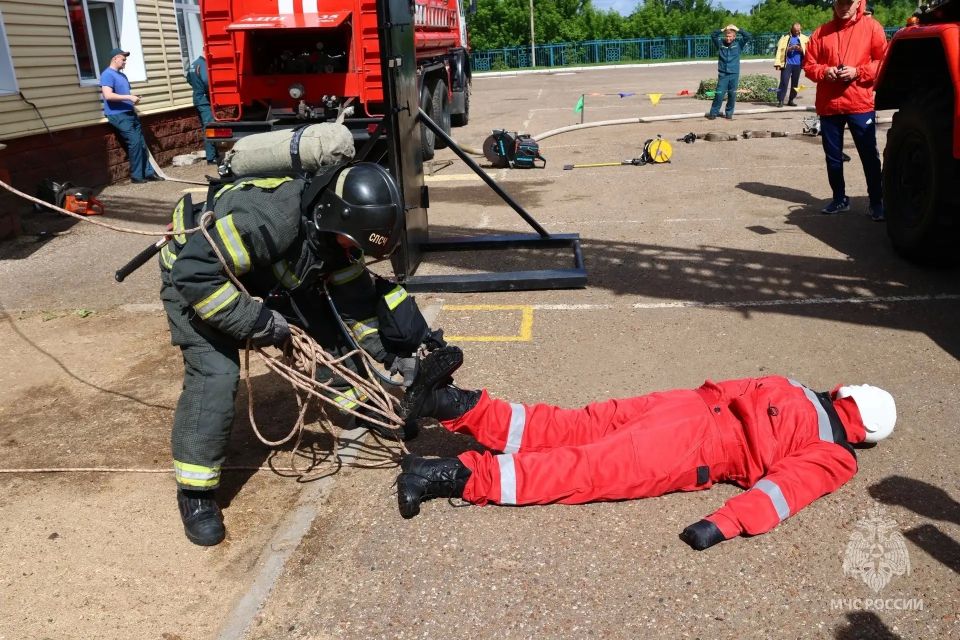 Мы — первые!. Команда Республики Башкортостан подтвердила звание Лучшего звена газодымозащитной службы в Приволжском федеральном округе Мы — первые!. Команда Республики Башкортостан подтвердила звание Лучшего звена газодымозащитной службы в Приволжском федеральном округе