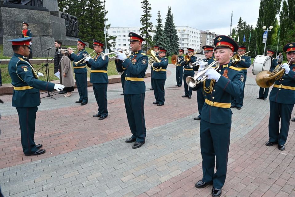 В Уфе проходят торжественные мероприятия, посвящённые Дню России и Дню города В Уфе проходят торжественные мероприятия, посвящённые Дню России и Дню города