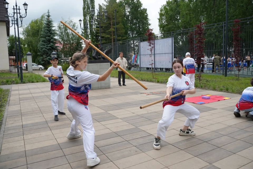 День России в парке им. Кирова День России в парке им. Кирова