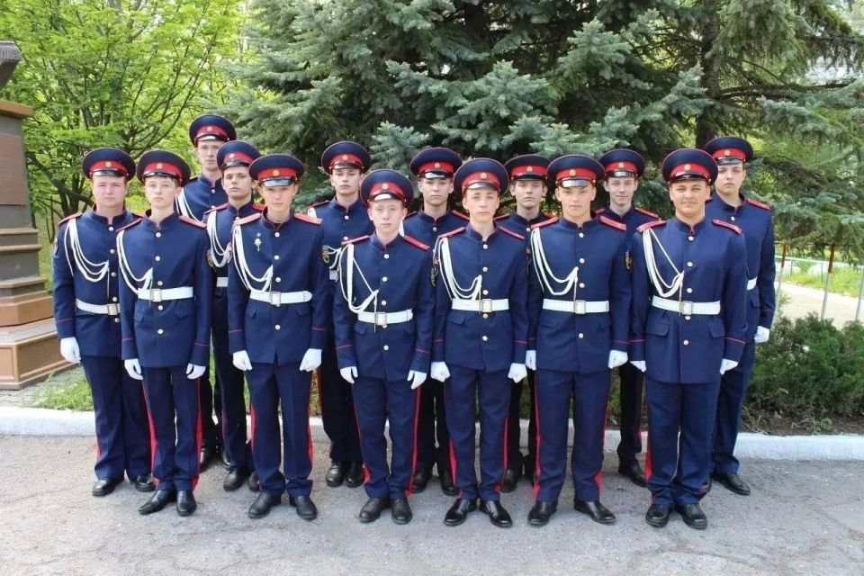 Сегодня мы чествуем выпускников 2026 года Алчевского казачьего кадетского корпуса имени М.И. Платова! Сегодня мы чествуем выпускников 2026 года Алчевского казачьего кадетского корпуса имени М.И. Платова!