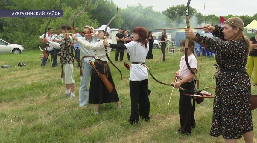 В Аургазинском районе Башкирии прошёл праздник «Игры на реке Уршак»