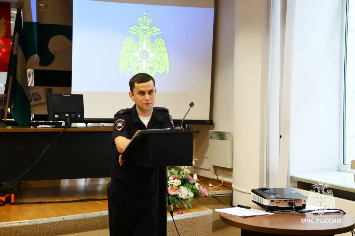 От актуальной политической повестки до профилактики ДТП: в МЧС Башкортостана провели масштабные занятия с личным составом От актуальной политической повестки до профилактики ДТП: в МЧС Башкортостана провели масштабные занятия с личным составом