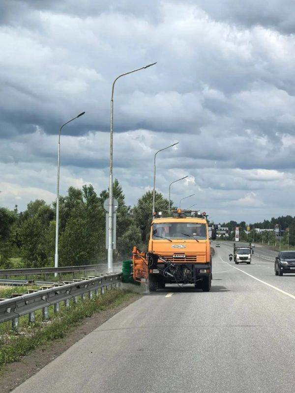 Уфа остаётся уютной и благоустроенной благодаря работе коммунальных служб города Уфа остаётся уютной и благоустроенной благодаря работе коммунальных служб города