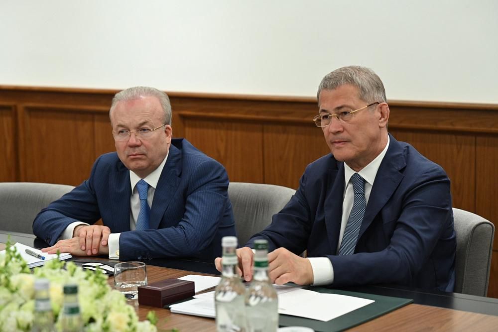 Глава Башкортостана встретился с президентом Абхазии Глава Башкортостана встретился с президентом Абхазии