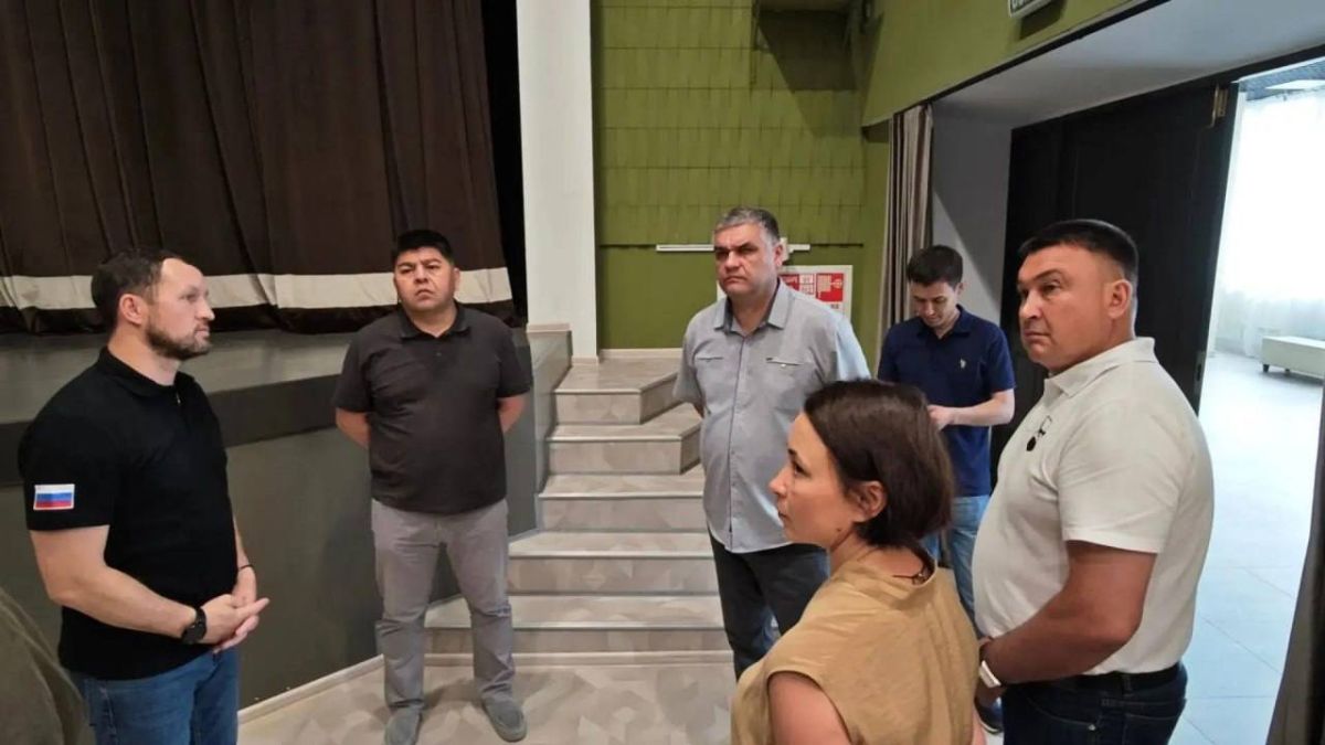 Рустам Шарипов посетил ряд социальных объектов в Демском районе Рустам Шарипов посетил ряд социальных объектов в Демском районе